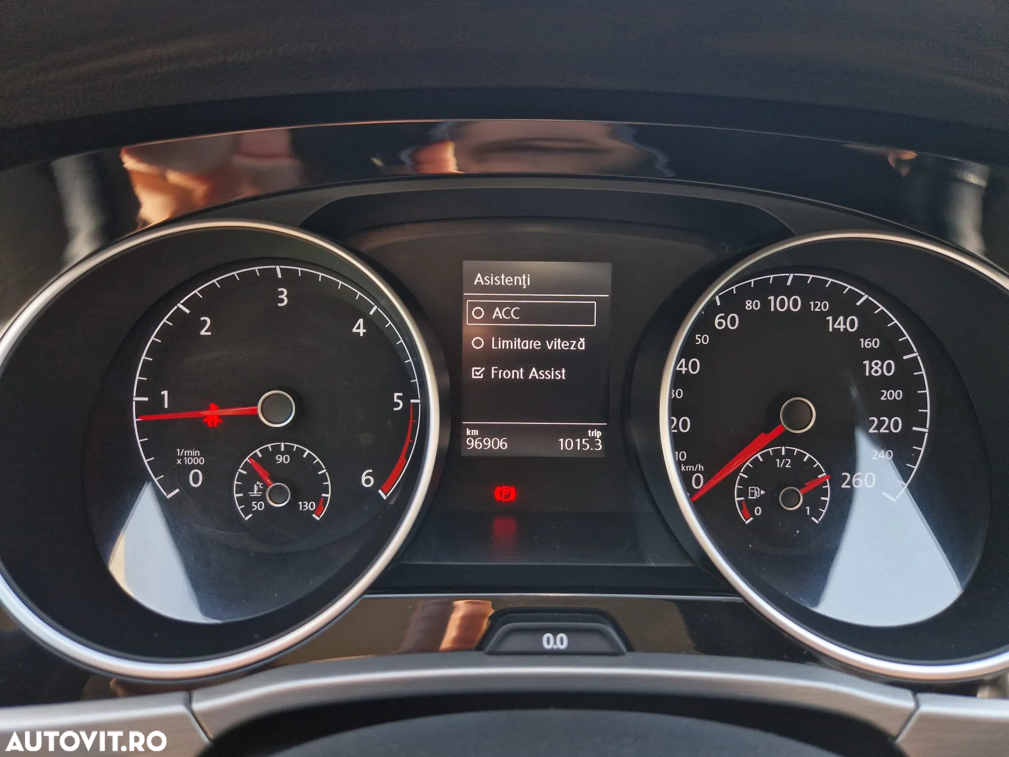 Volkswagen Touran 2.0 TDI Comfortline - 13