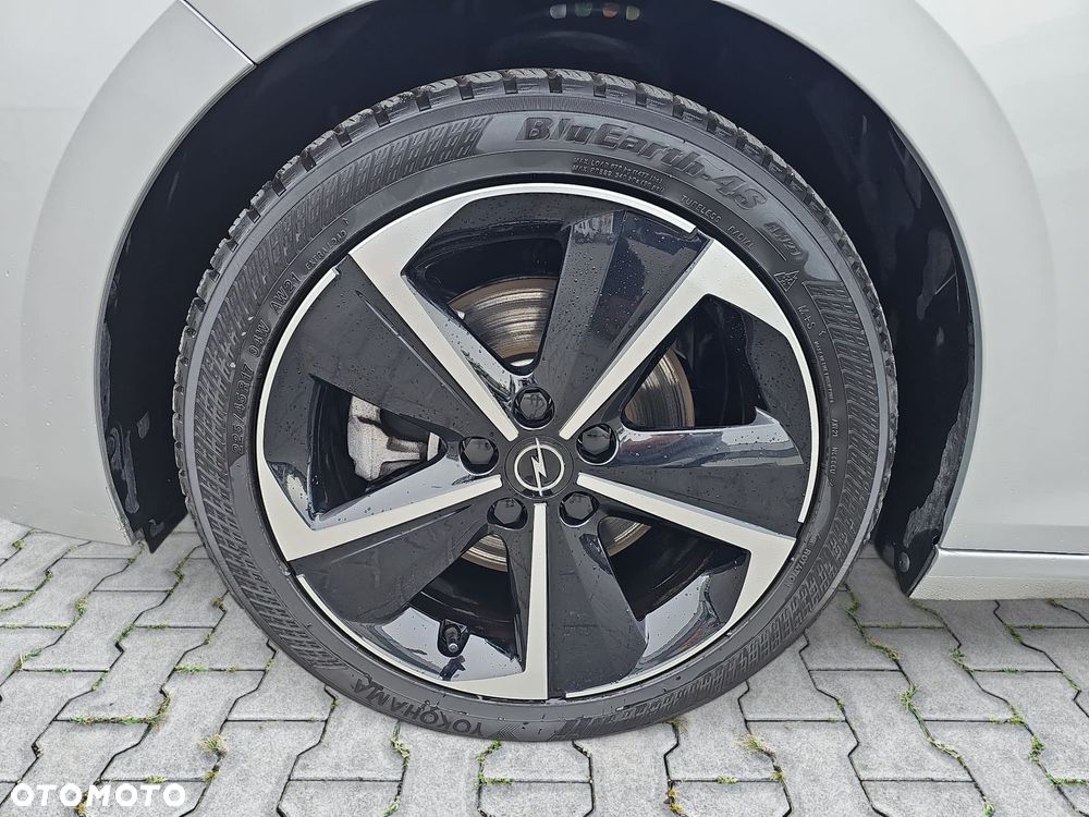 Opel Astra 1.2 T GS S&S - 9