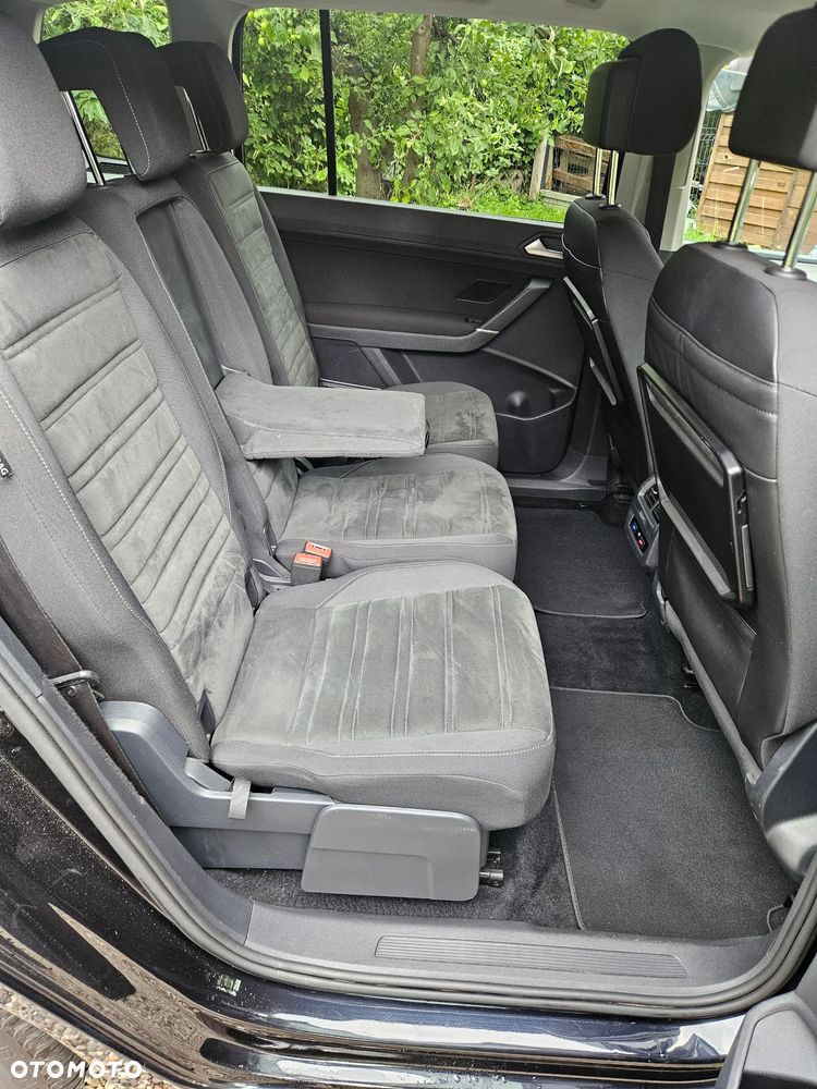 Volkswagen Touran 2.0 TDI SCR Comfortline - 16