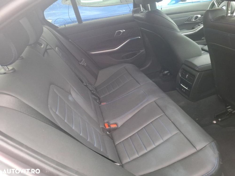 BMW Seria 3 330e Aut. M Sport - 7