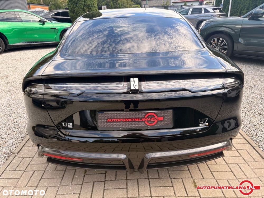 BYD Yangwang U7 - 7