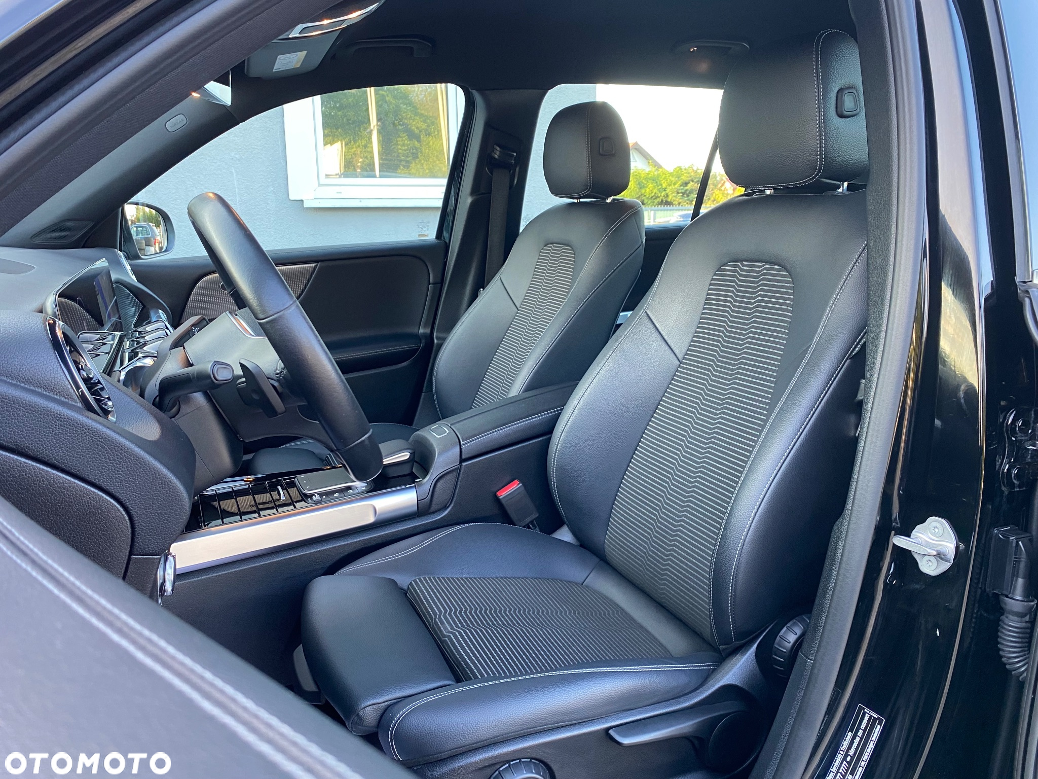 Mercedes-Benz GLB 200 d 8G-DCT Progressive Advanced - 31