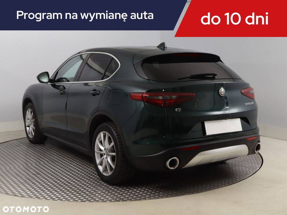 Alfa Romeo Stelvio - 6