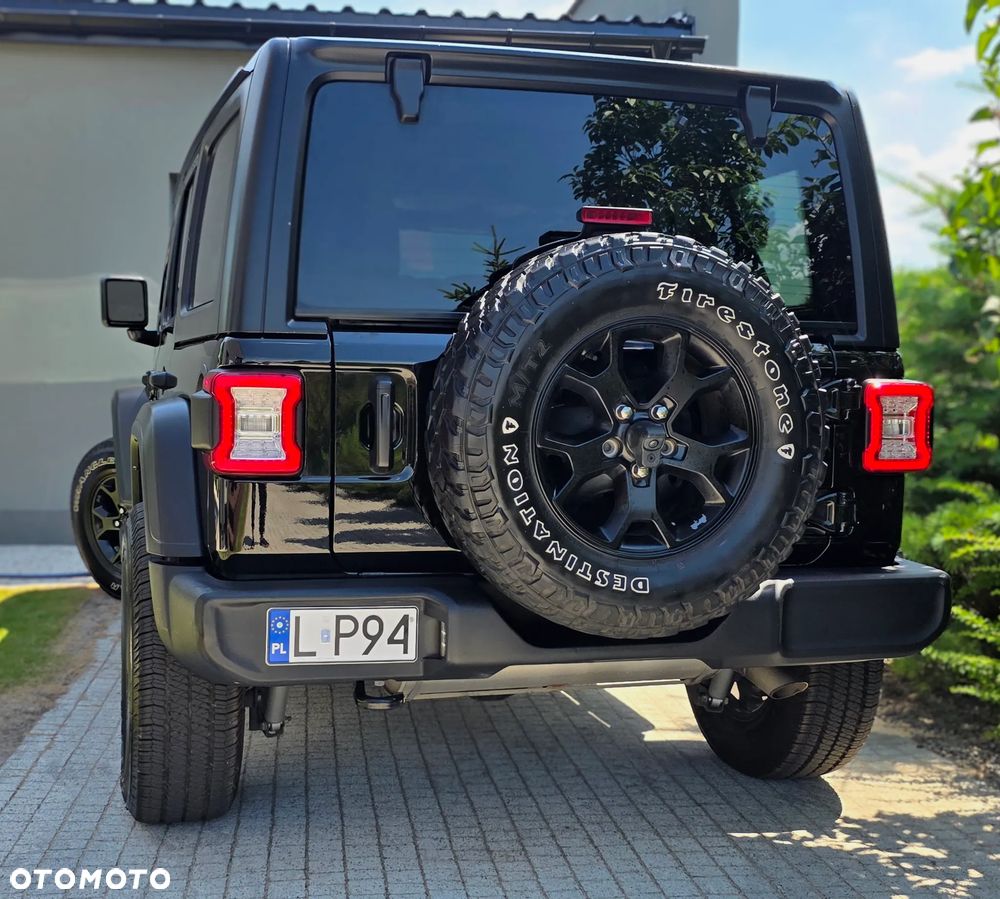 Jeep Wrangler - 25