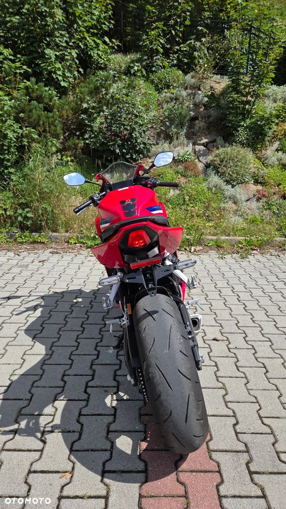 Honda CBR - 9