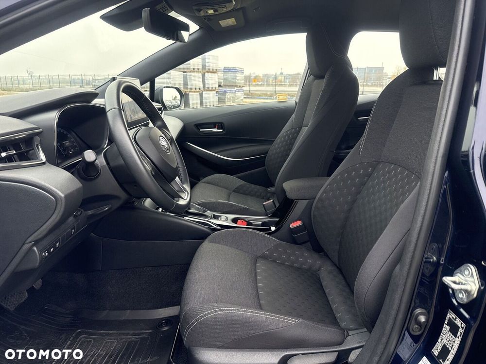 Toyota Corolla 1.8 Hybrid Comfort - 17