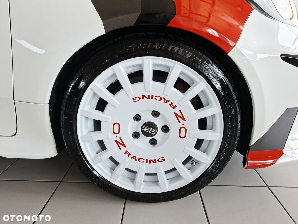 Toyota GR Yaris - 13