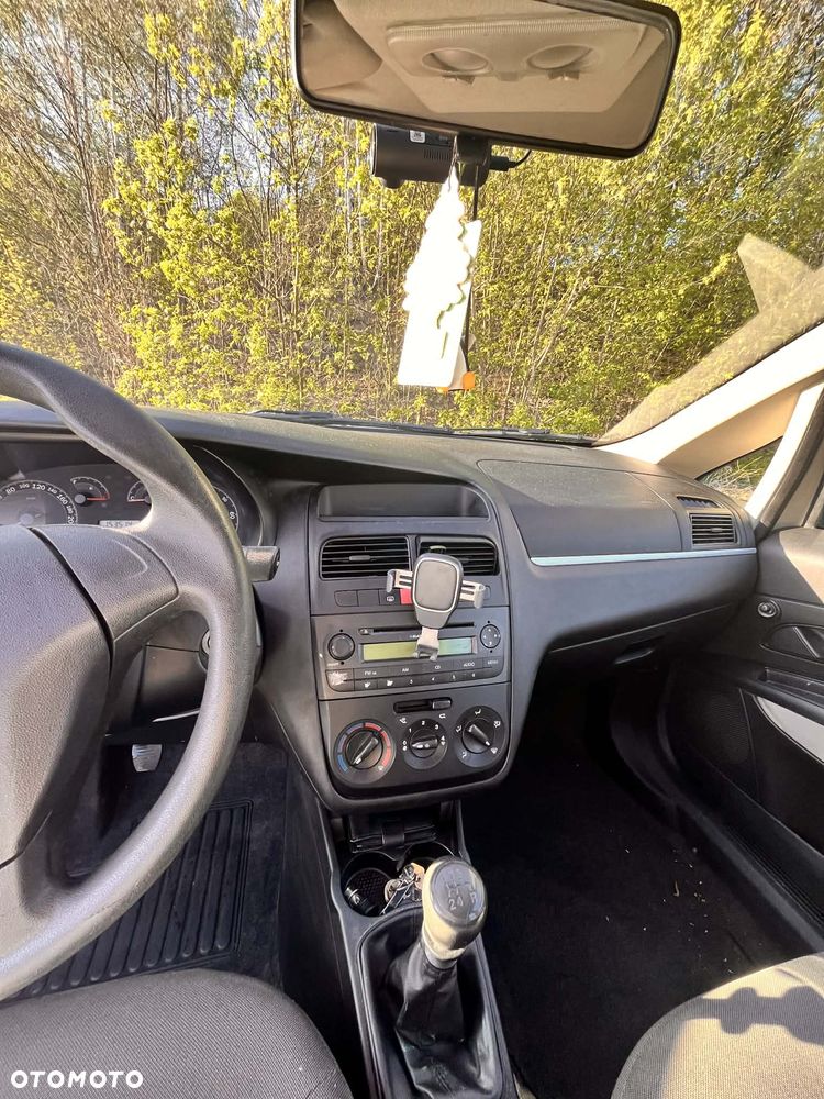 Fiat Linea 1.4 Active - 10