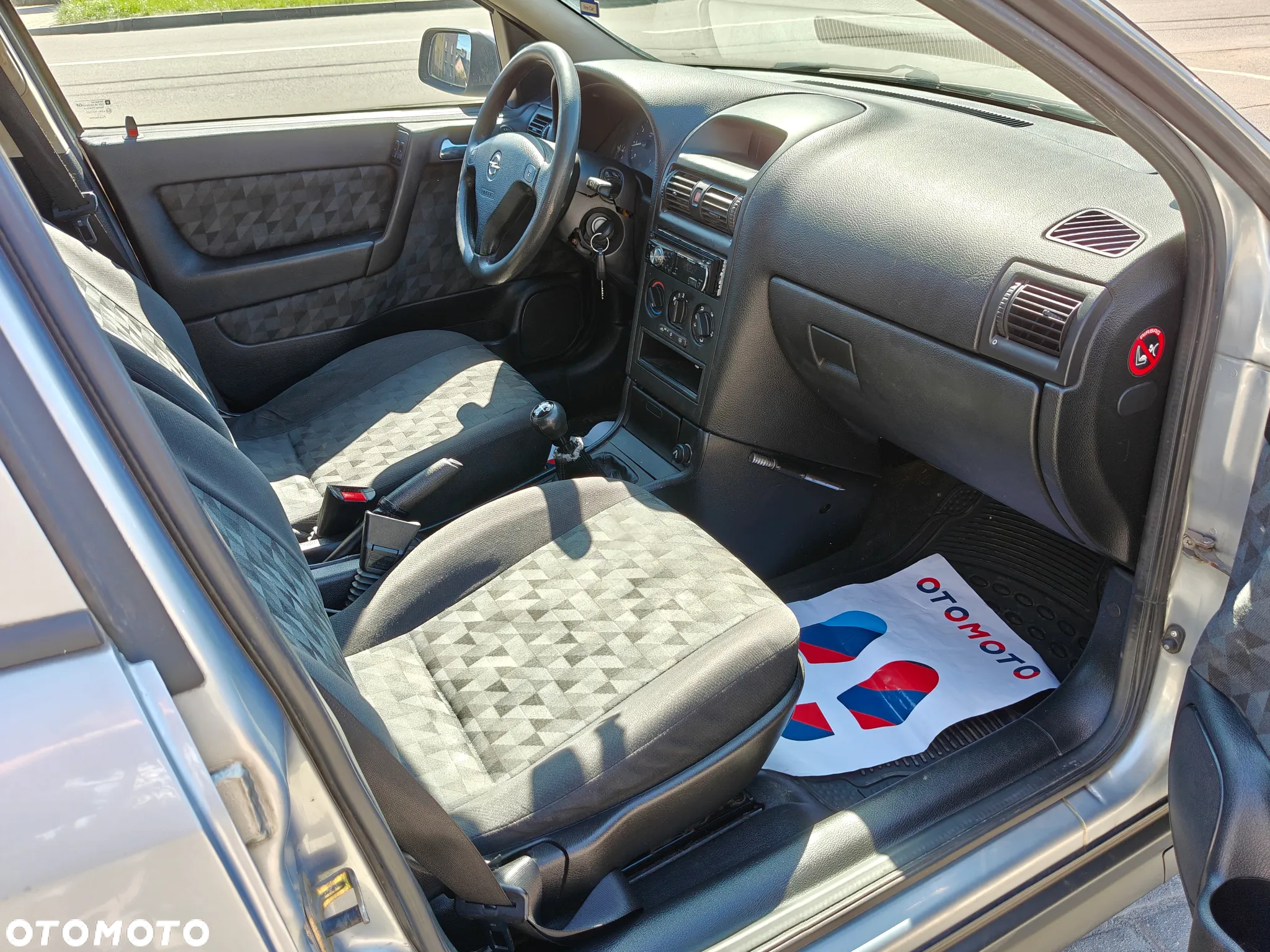 Opel Astra 1.6 Base - 18