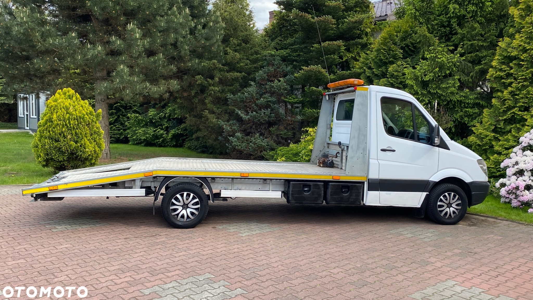 Mercedes-Benz Sprinter - 15