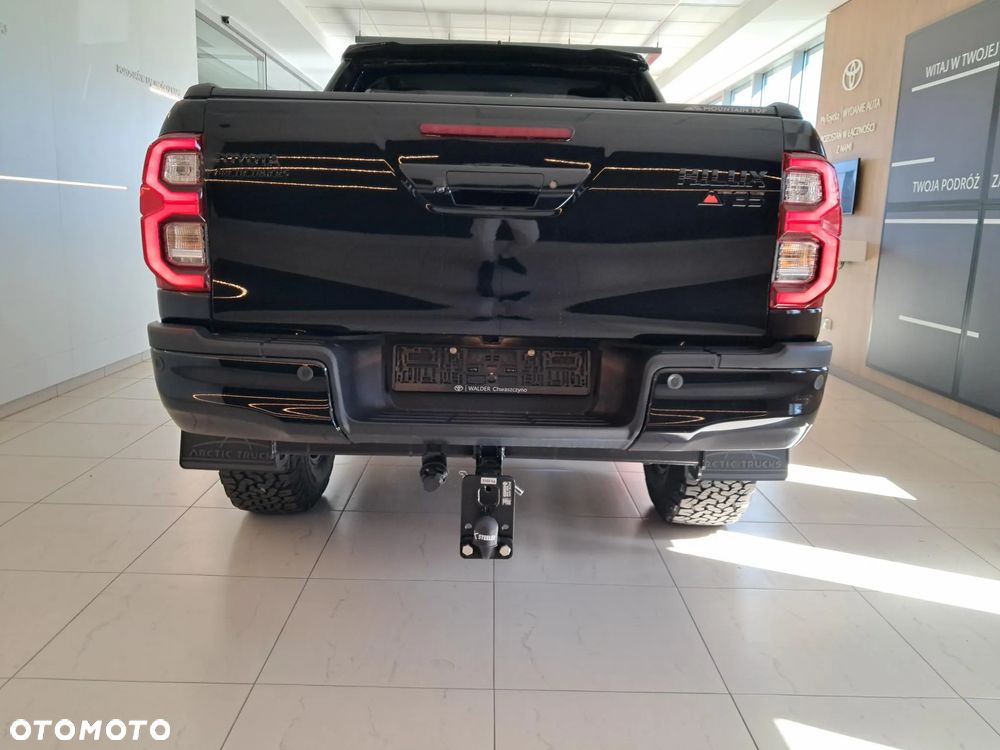 Toyota Hilux 2.8 D-4D Double Cab SR5+ 4x4 - 13