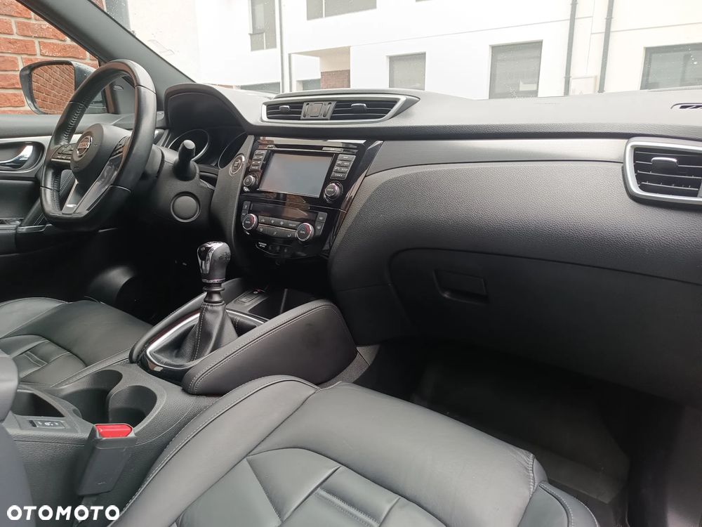Nissan Qashqai 1.6 dCi TEKNA+ - 21