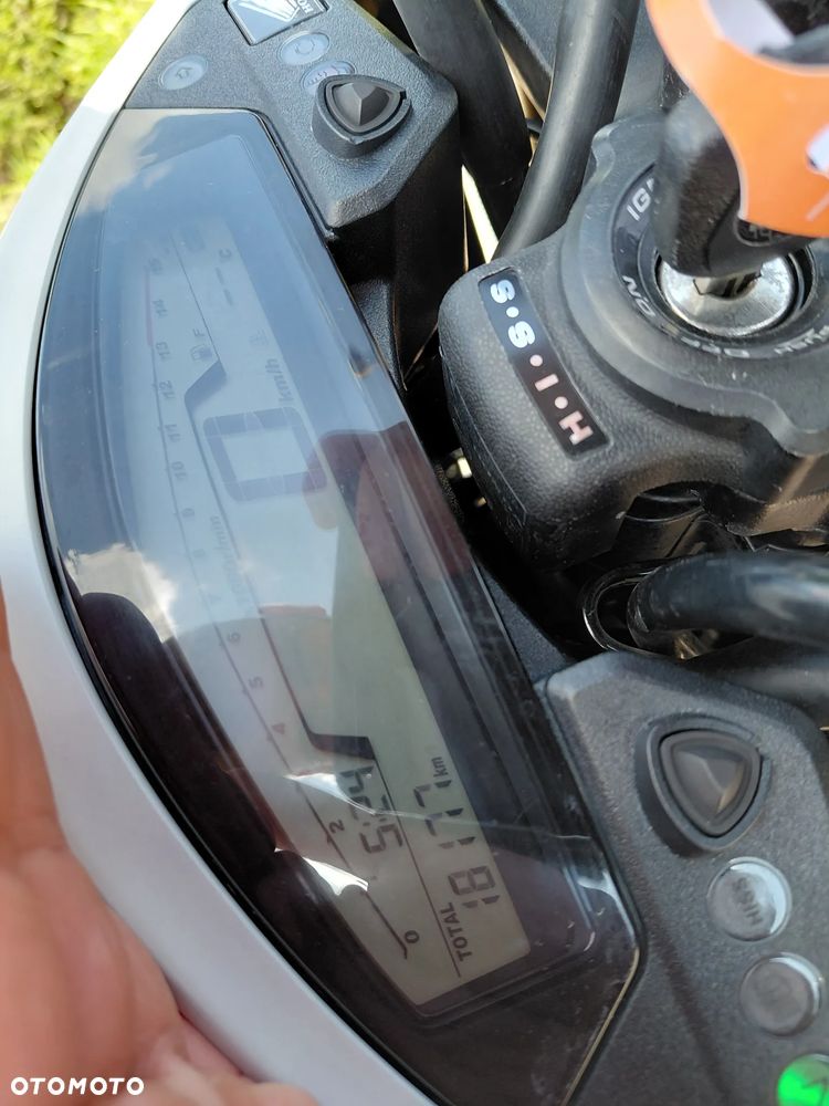 Honda Hornet - 18