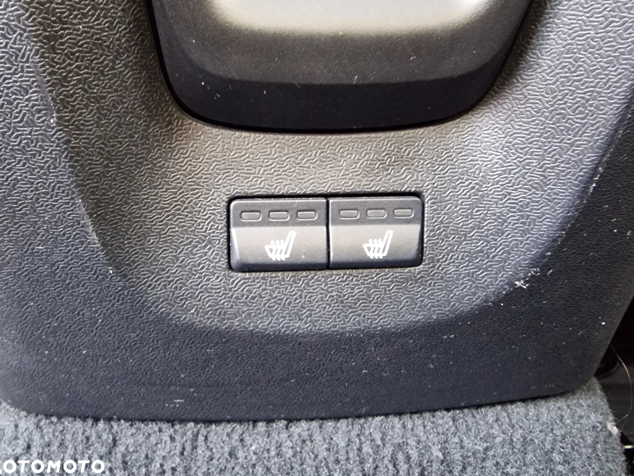 Volvo V40 D4 Summum - 28