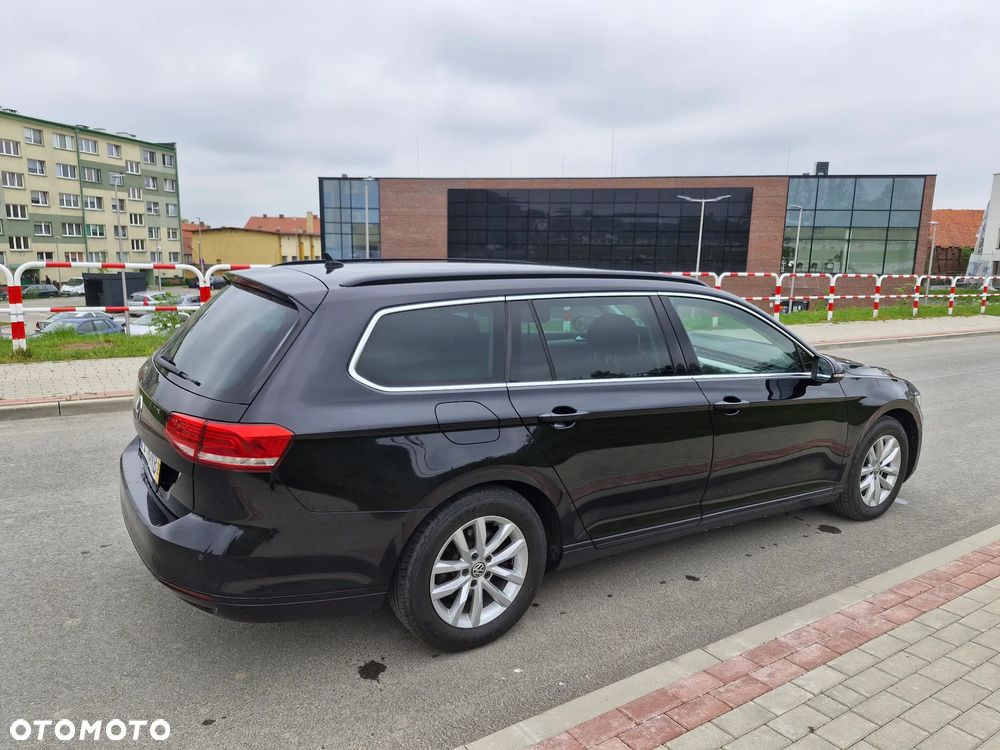 Volkswagen Passat 2.0 TDI (BlueMotion Technology) Highline - 6