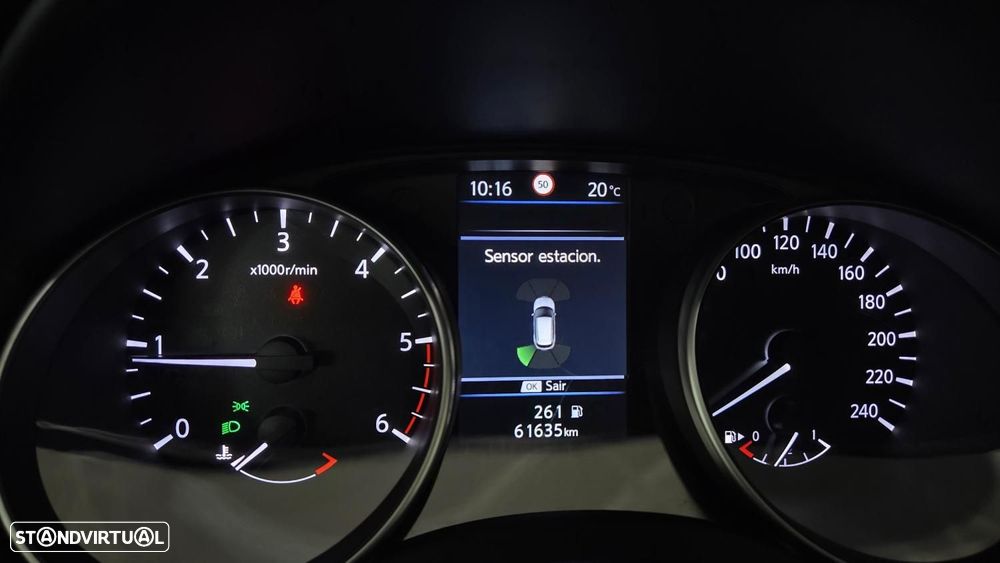 Nissan Qashqai 1.5 dCi N-Connecta - 22