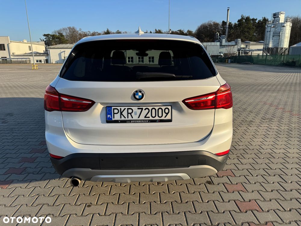 BMW X1 sDrive18i - 8