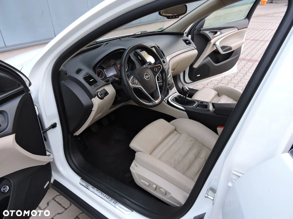 Opel Insignia 2.0 SIDI Turbo 4x4 ecoFLEX Start/Stop Business Edition - 28