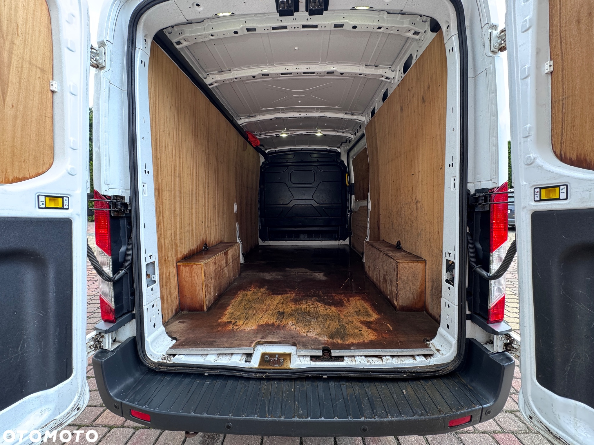 Ford Transit - 21