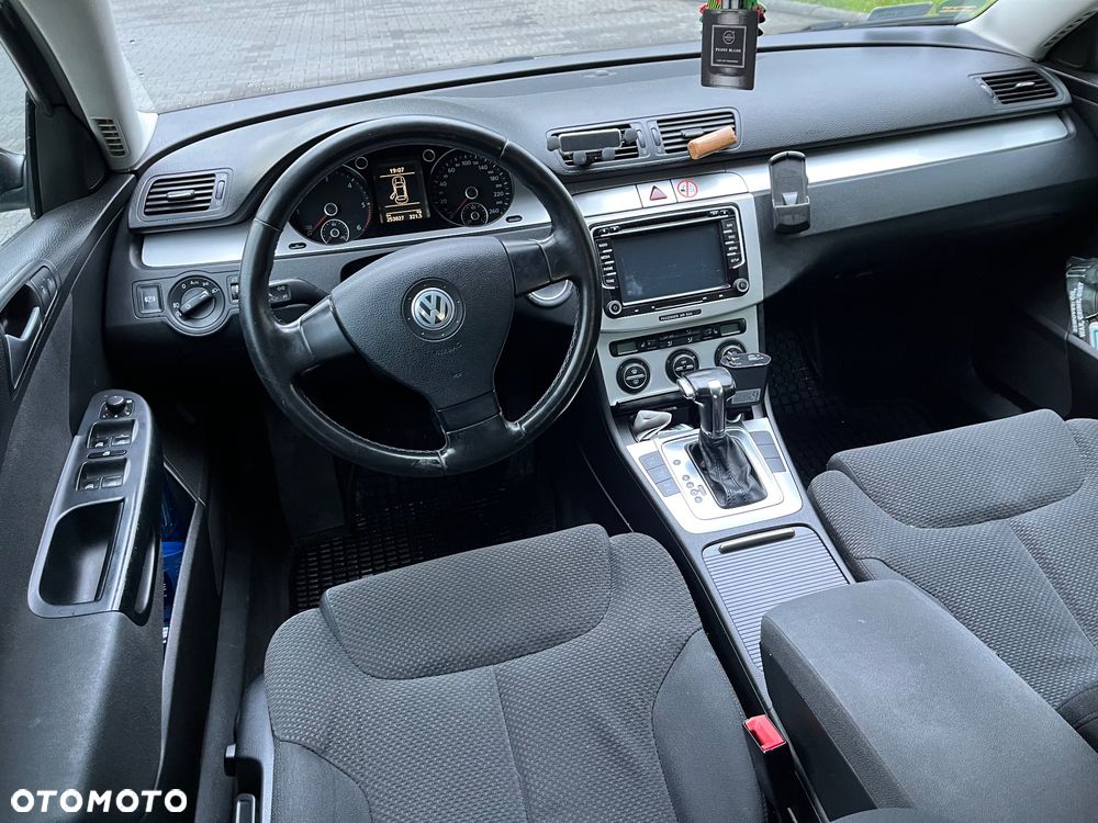 Volkswagen Passat 2.0 TDI Comfortline DSG - 7