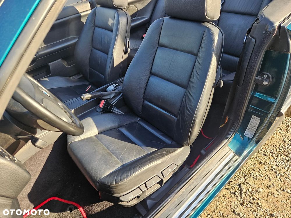 BMW Seria 3 318i - 16
