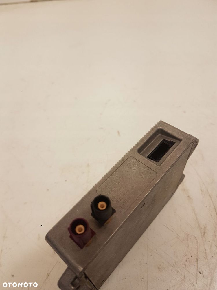 WZMACNIACZ ANTENOWY AUDI A4 A6 A5 Q5 8J0035456A - 2