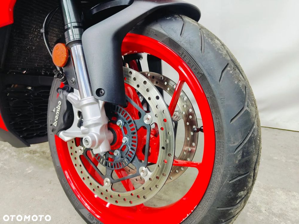 Aprilia Tuono - 4