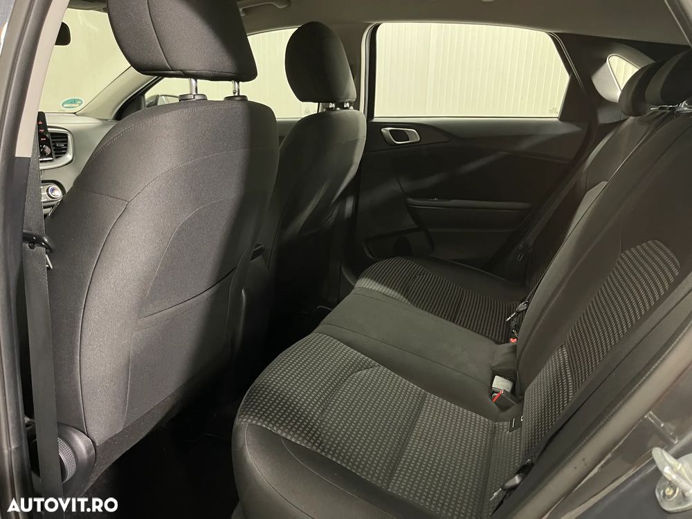 Kia Ceed 1.0 T-GDI OPF Edition 7 - 11