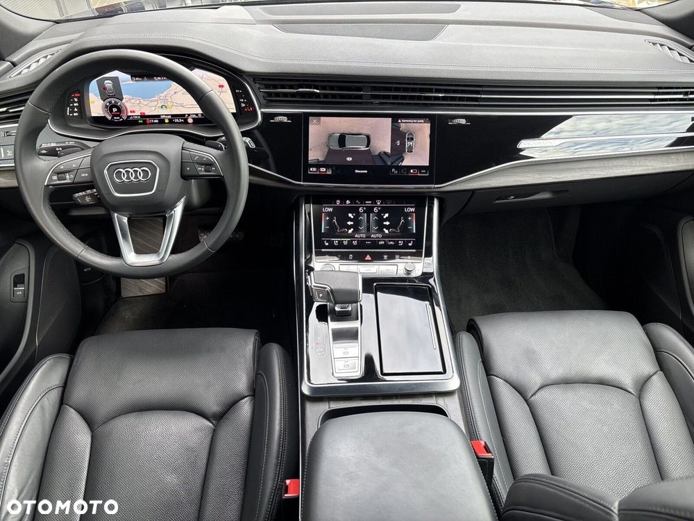 Audi Q8 - 9