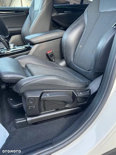 BMW X3 xDrive30i GPF Luxury Line - 26