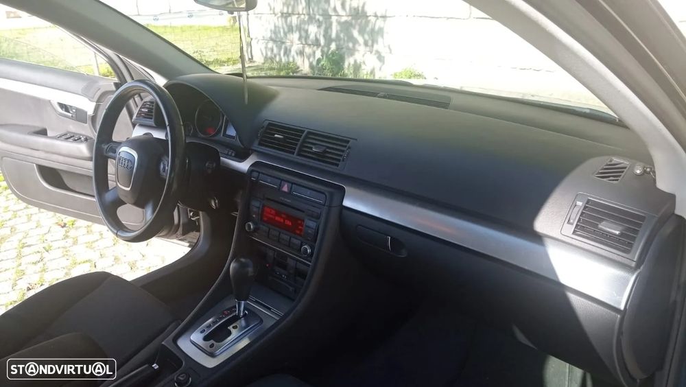 Audi A4 Avant 2.0 TDI multitronic - 17