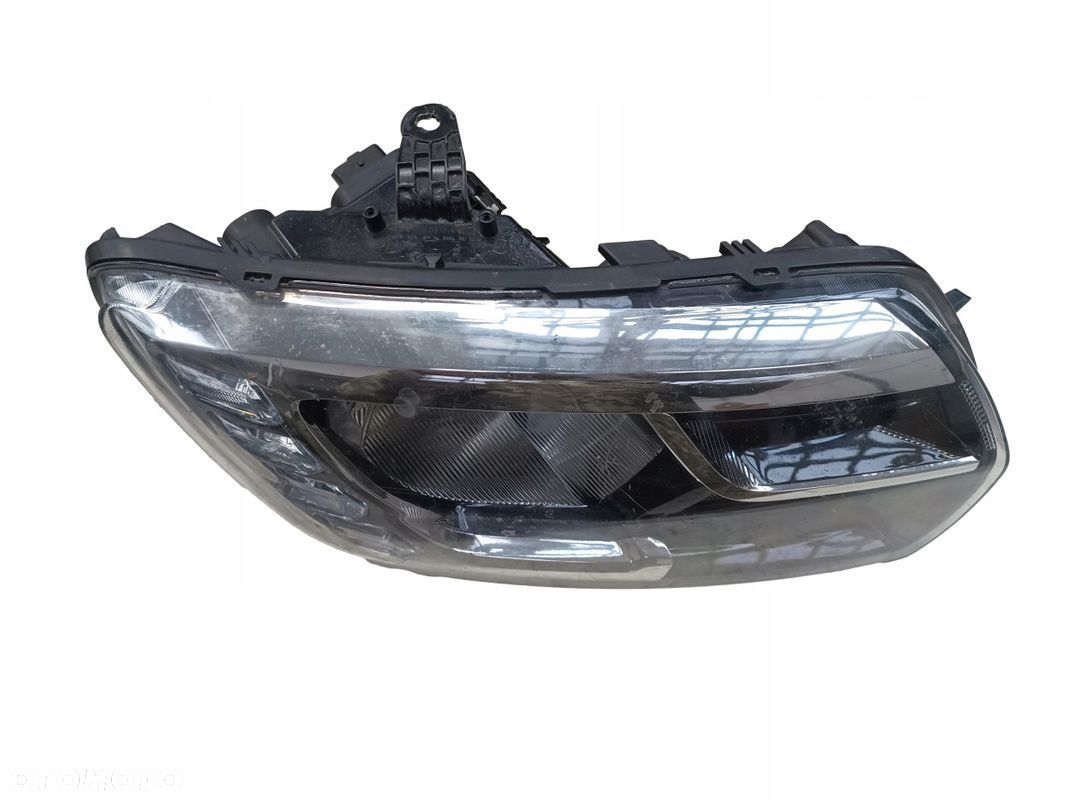 reflektor prawy lampa przednia prawa Dacia Sandero lift 90114431 oryginał - 1