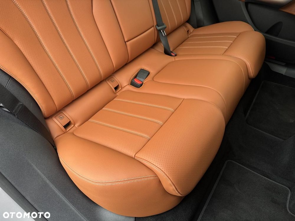 Mercedes-Benz GLC - 20