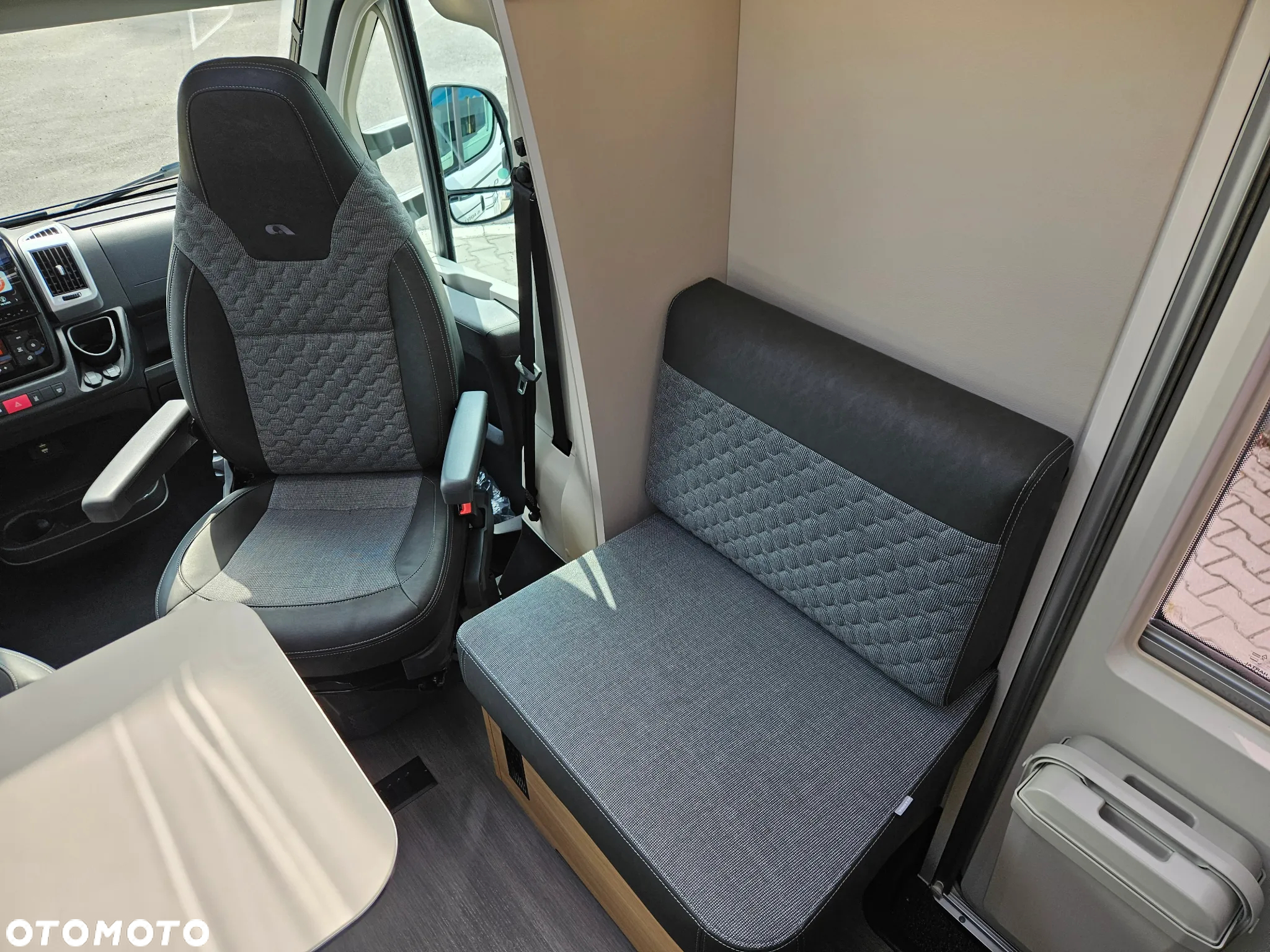Adria Coral Axess 650 SL - 13