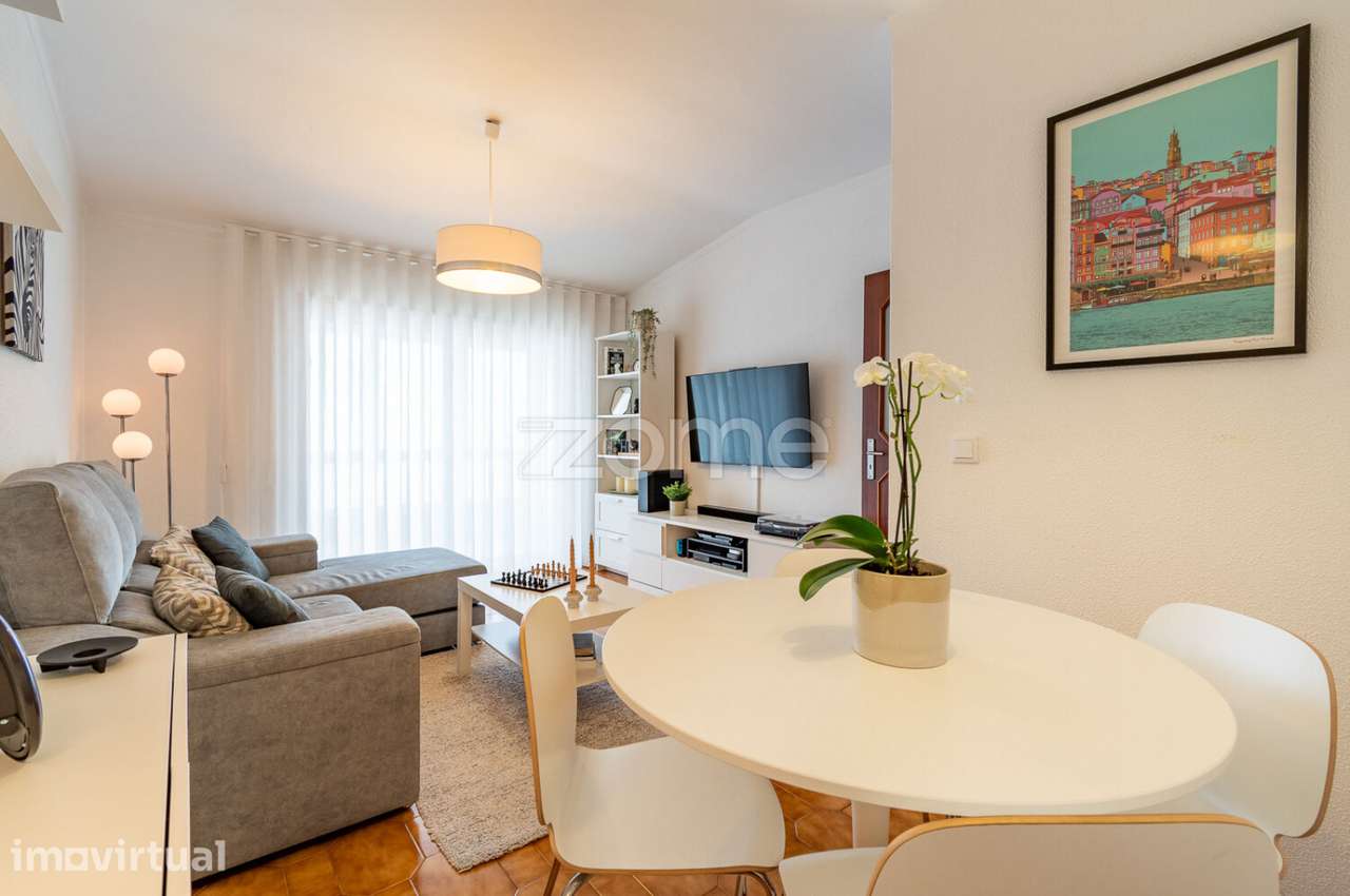 Apartamento T2 com Terraço, Lugar de Garagem e Arrumo em Fonte do C... - Grande imagem: 5/54