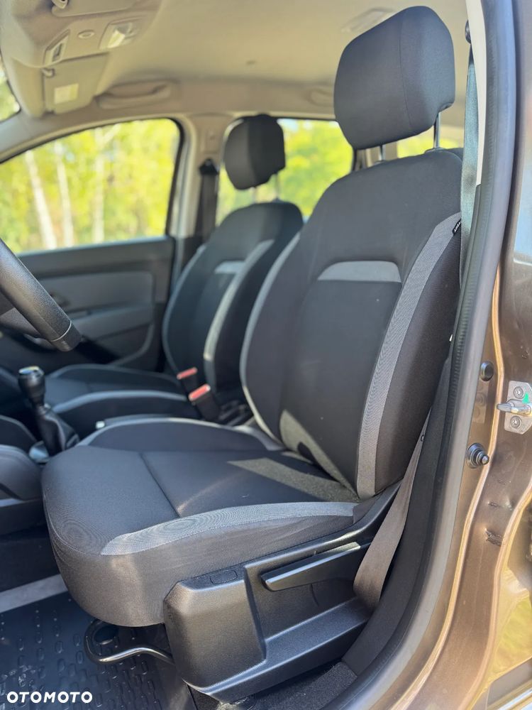 Dacia Duster 1.6 SCe Ambiance S&S - 24