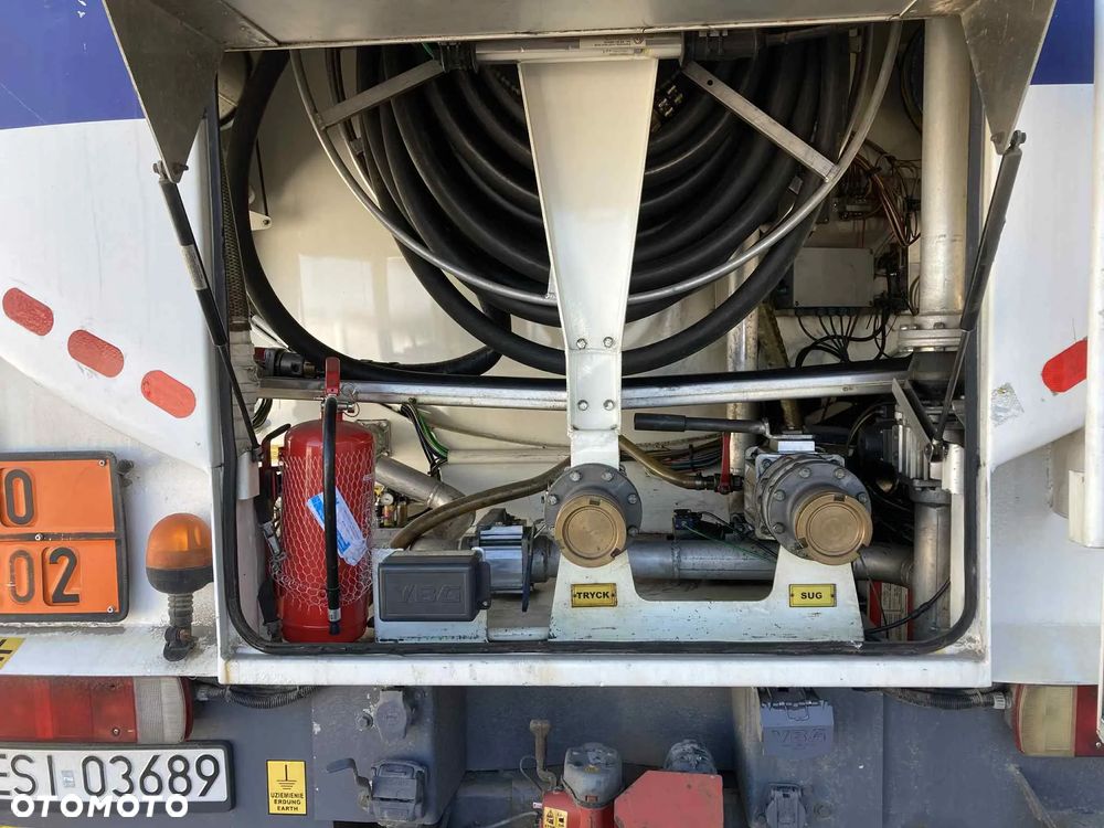 Scania R 124 GB6X2 - 17