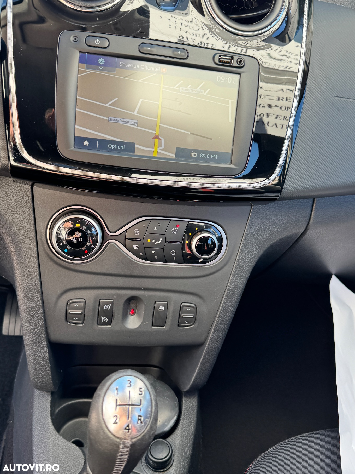 Dacia Sandero Stepway TCe 90 (S&S) Celebration - 8