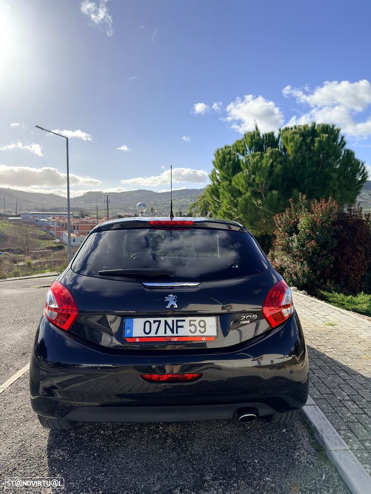Peugeot 208 1.6 e-HDi Allure 95g - 6