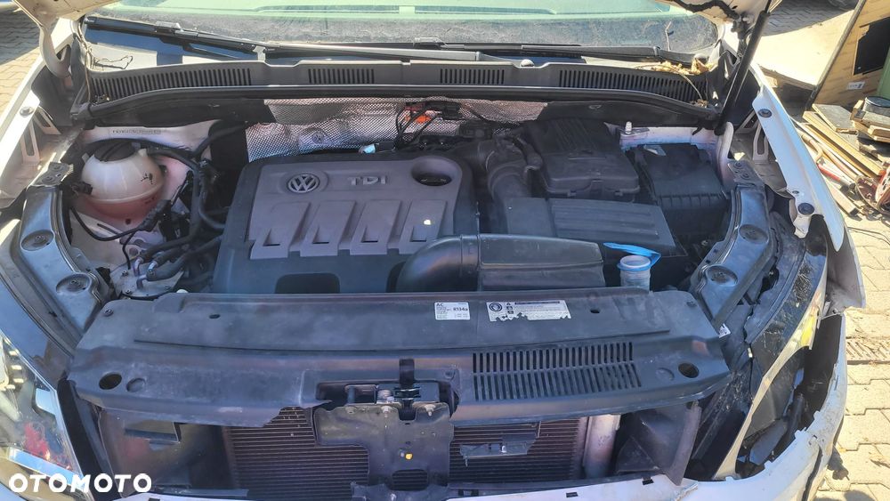 Volkswagen Sharan 2.0 TDI 4Motion BlueMotion Technology Highline - 24