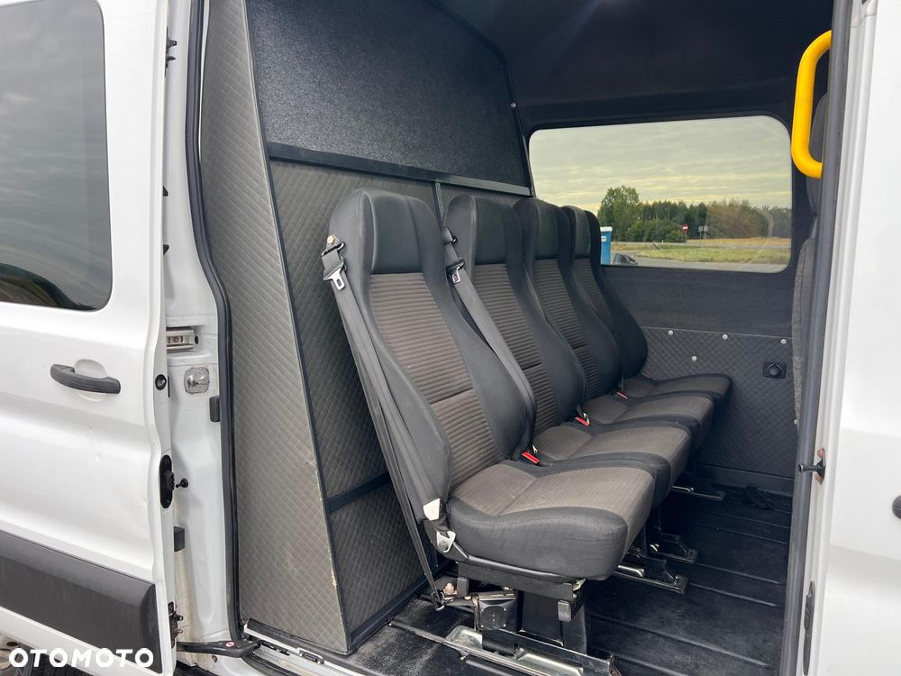 Ford Transit - 12