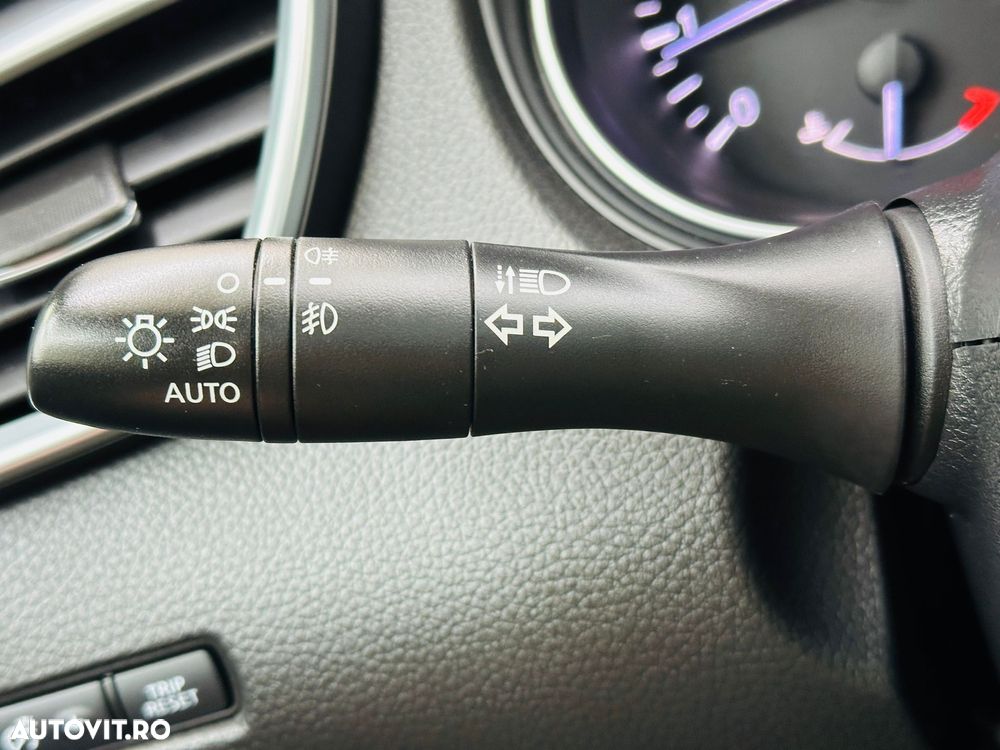 Nissan Qashqai 1.2 DIG-T Start/Stop N-Connecta - 22