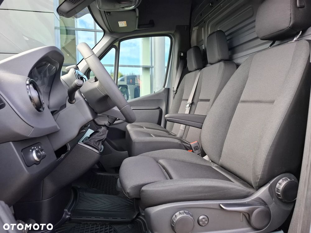 Mercedes-Benz Sprinter 315 CDI Furgon PRO długi 4325 mm L3H2 - 18