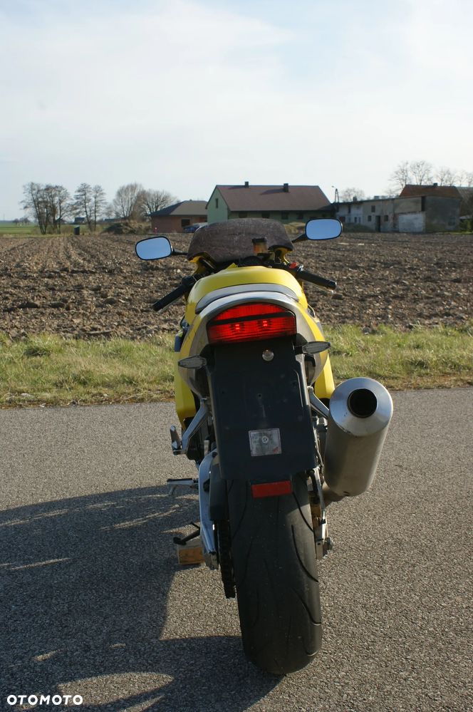 Honda CBR - 11