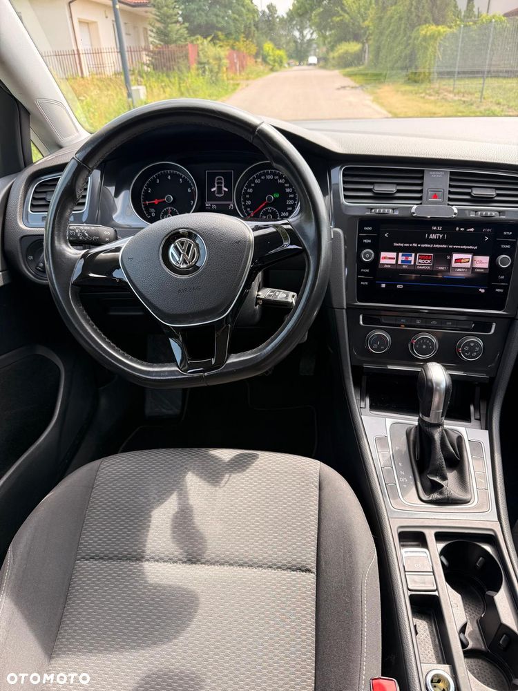 Volkswagen Golf 1.0 TSI BMT Trendline DSG - 10