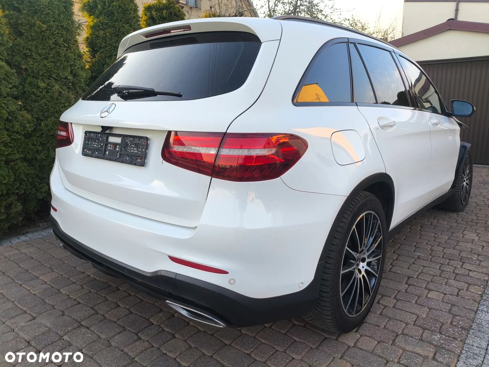 Mercedes-Benz GLC 250 d 4Matic 9G-TRONIC AMG Line - 8