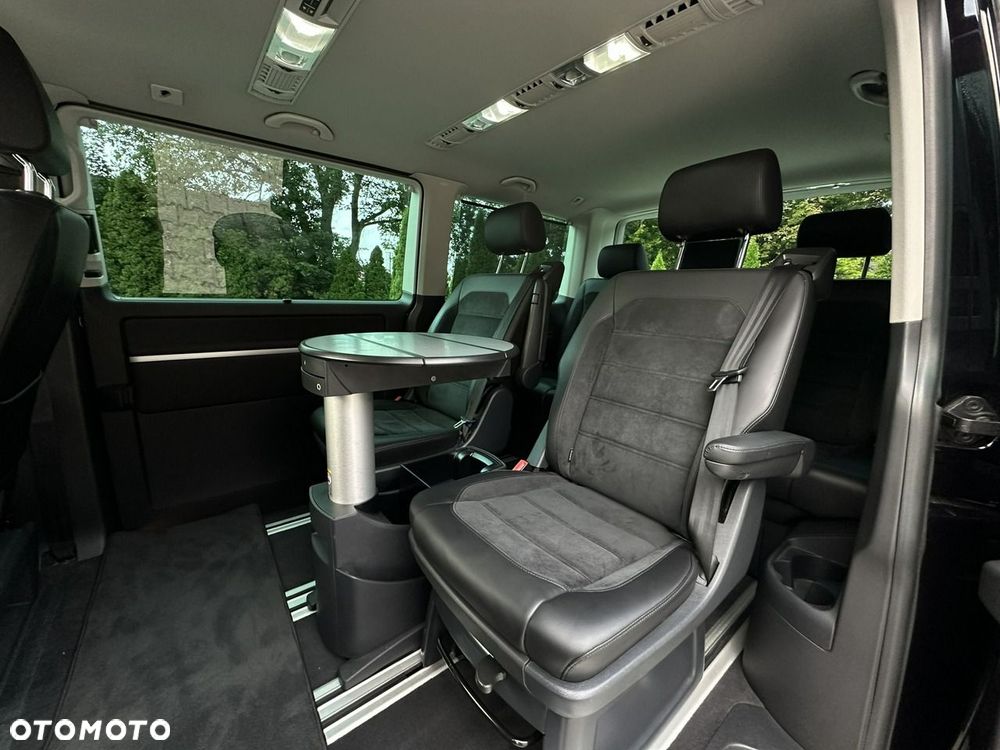 Volkswagen Multivan - 13