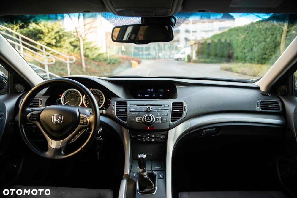 Honda Accord 2.0 Executive - 25