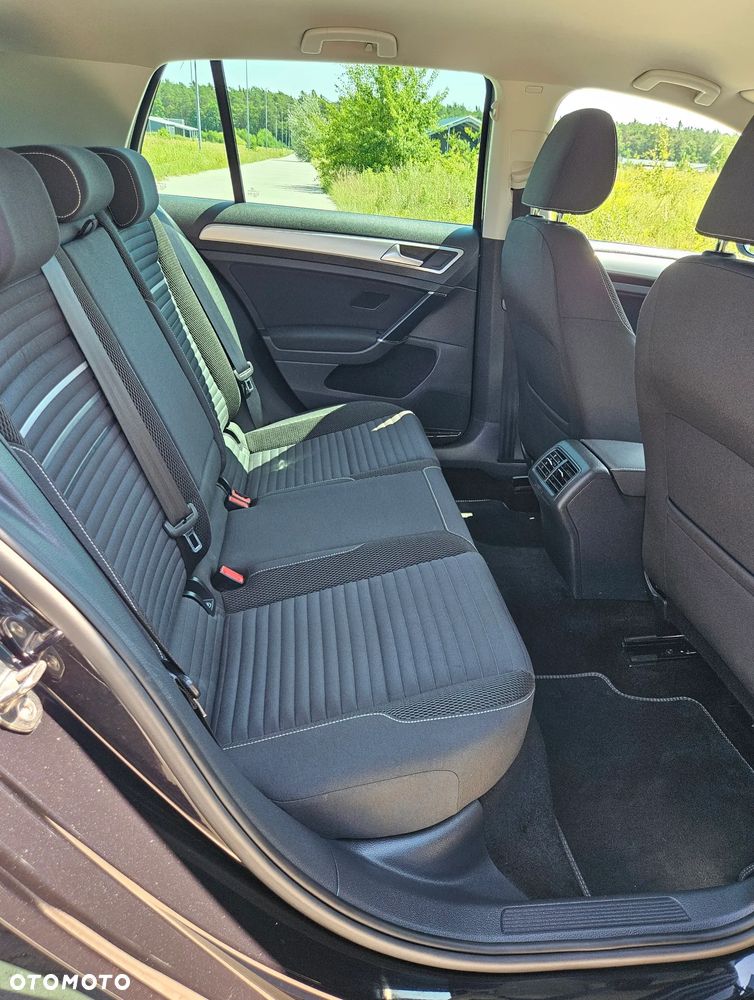 Volkswagen Golf 1.2 TSI BMT Comfortline - 17