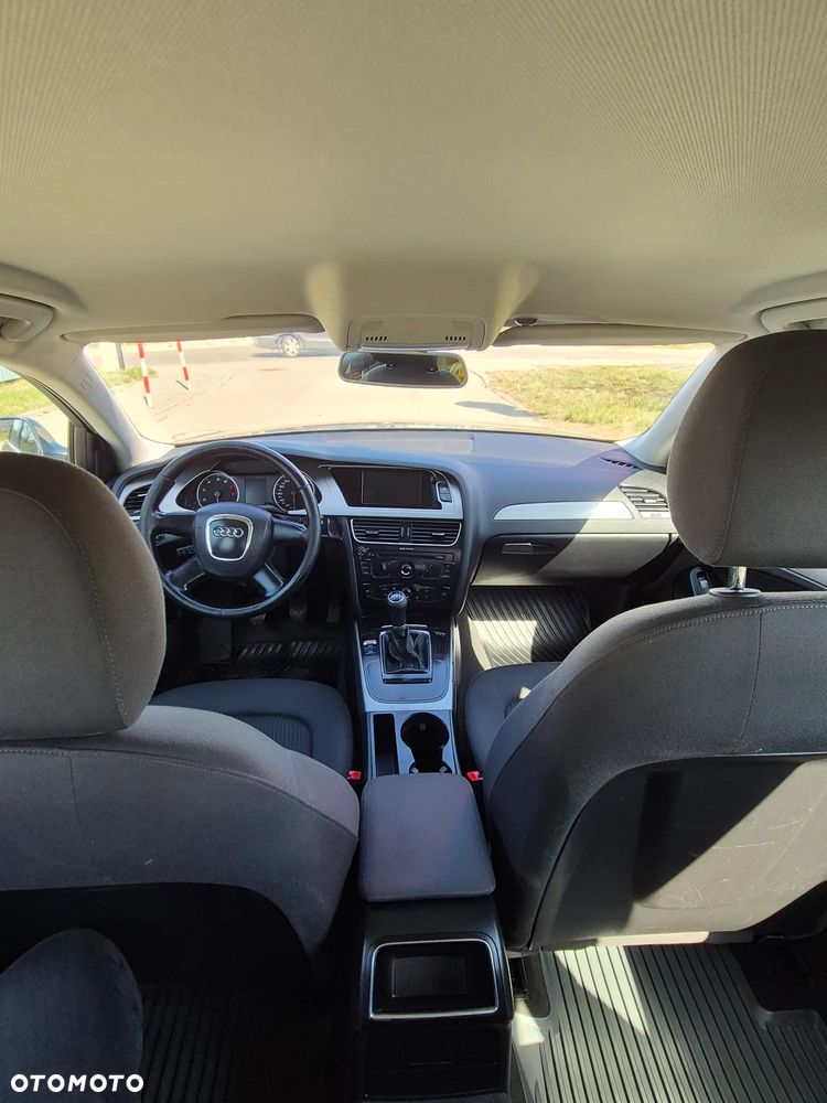 Audi A4 Avant - 11
